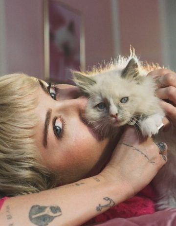 Miley Cyrus starring Gucci Flora Gorgeous Gardenia / #Florafantasy campaign